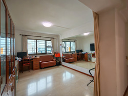 Blk 286B Toh Guan Road (Jurong East), HDB Executive #489897901